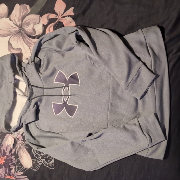 NWT Under Armour Hoodie - Picture 1 of 3